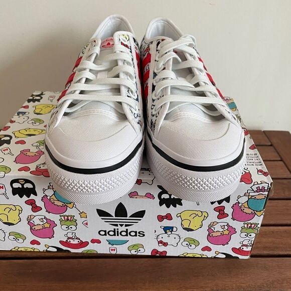NWOT Adidas NIZZA platform Hello Kitty Women 7.5/Junior 6.5(HQ6888) - Picture 6 of 13